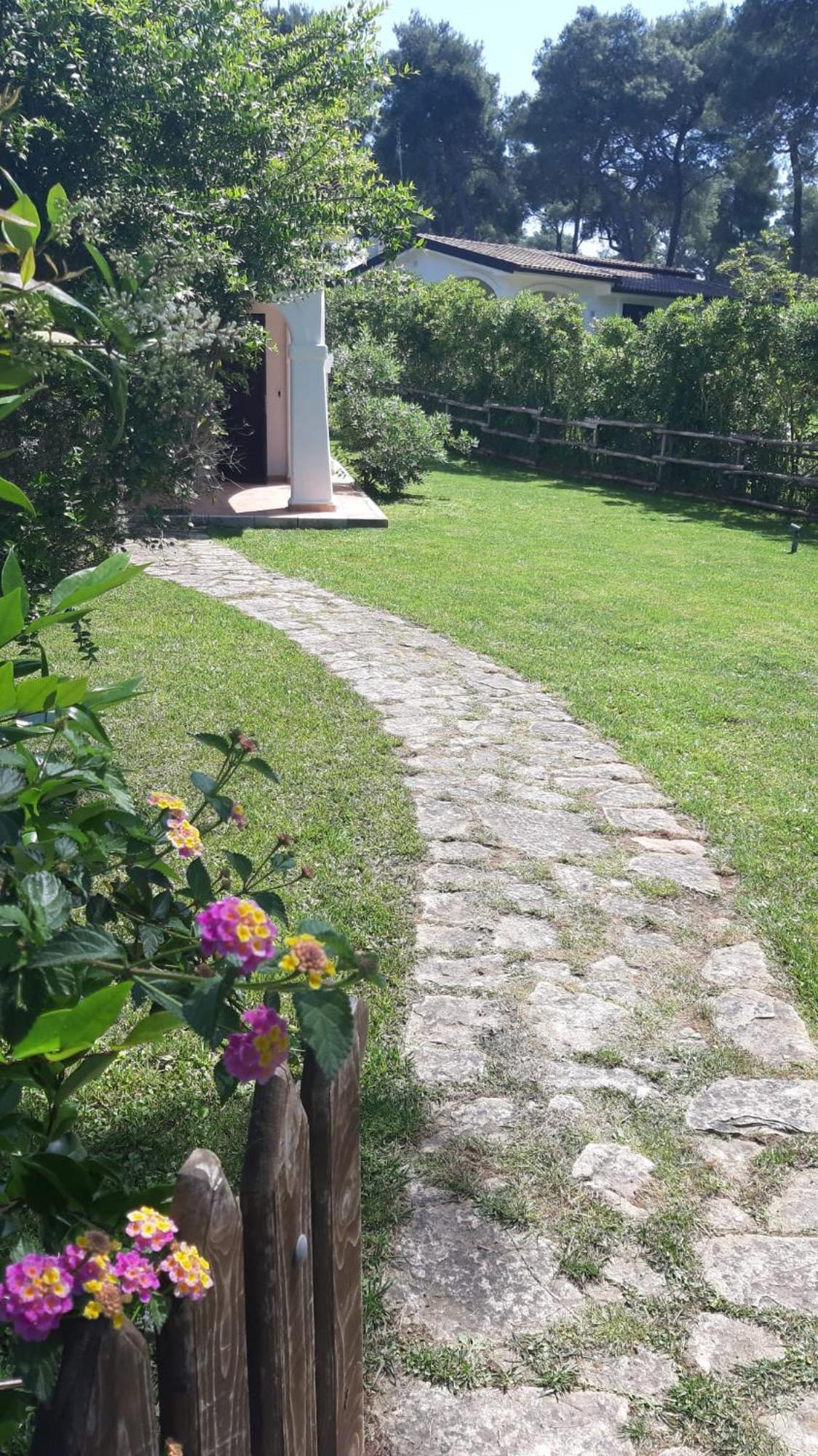 Villa Biancospini, , Le Case Di Aurelia Guesthouse Кастелланета-Марина Экстерьер фото